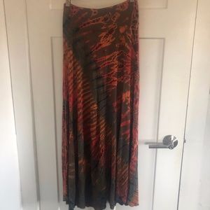 maxi skirt